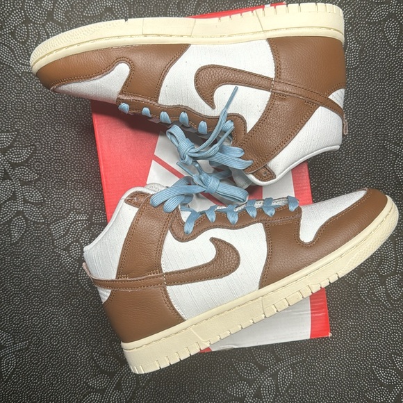 Nike Other - 9mens 7.5w Nike dunk retro prm